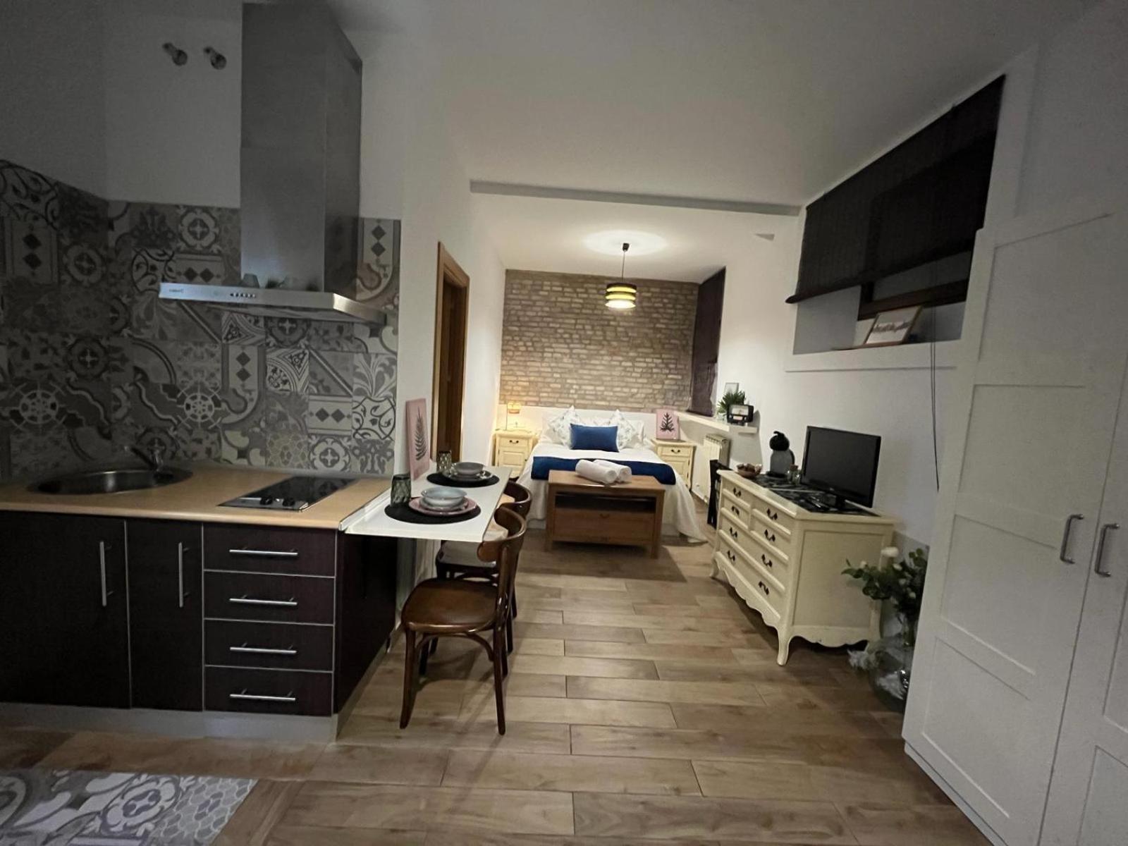 Home Suites Center Granada 2 Exteriör bild